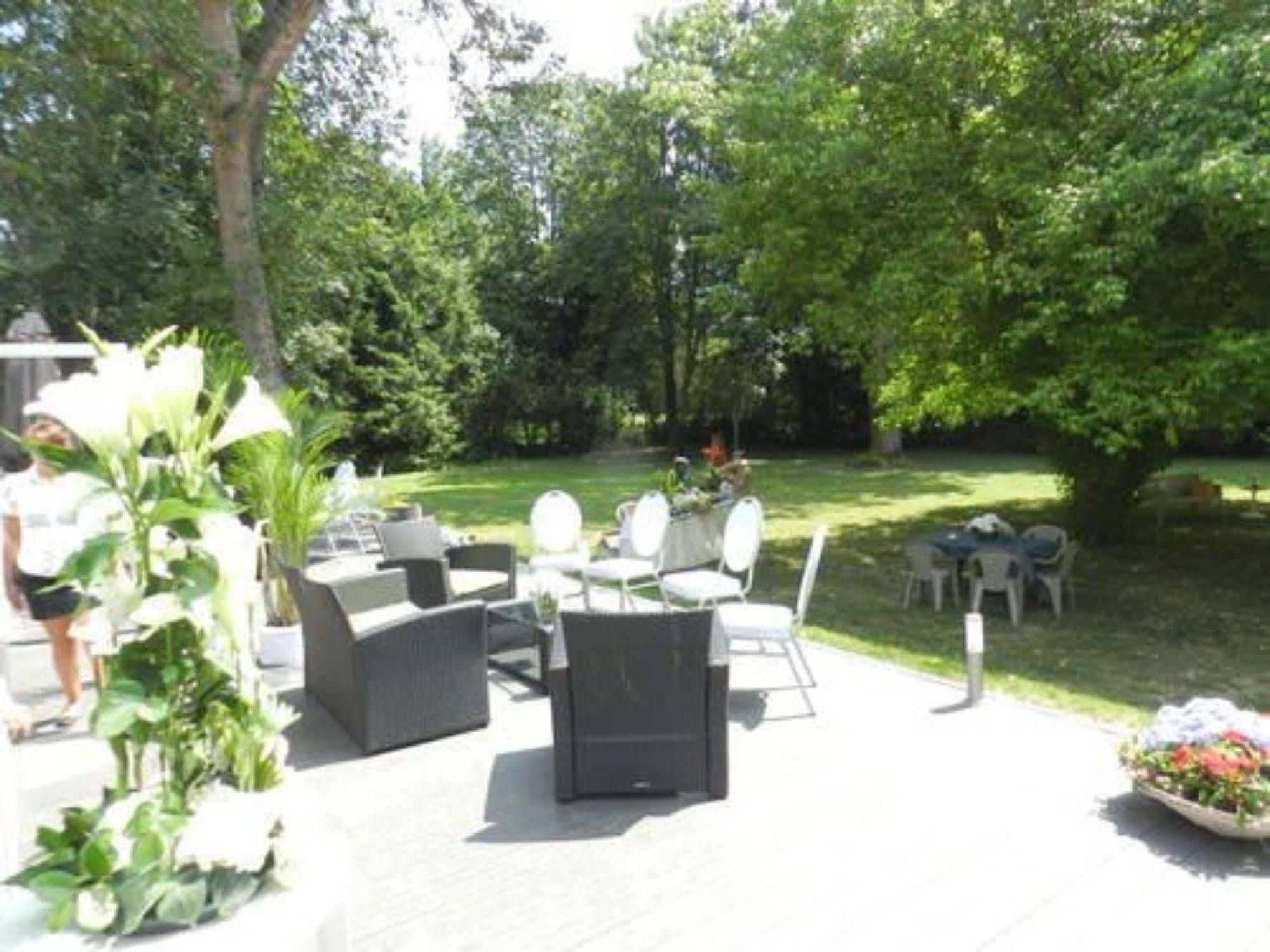 Domaine De La Palle Pontgibaud Εξωτερικό φωτογραφία