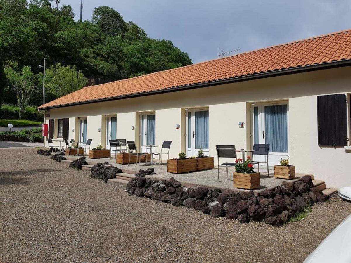 Domaine De La Palle Pontgibaud Εξωτερικό φωτογραφία